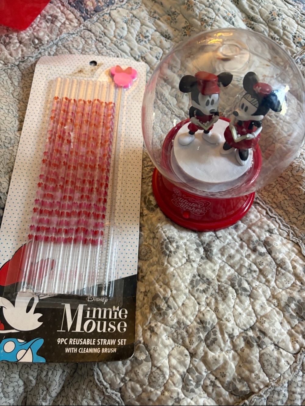 Mickey & Minnie Holiday Globe,  Minnie Mouse Reusable Straw set